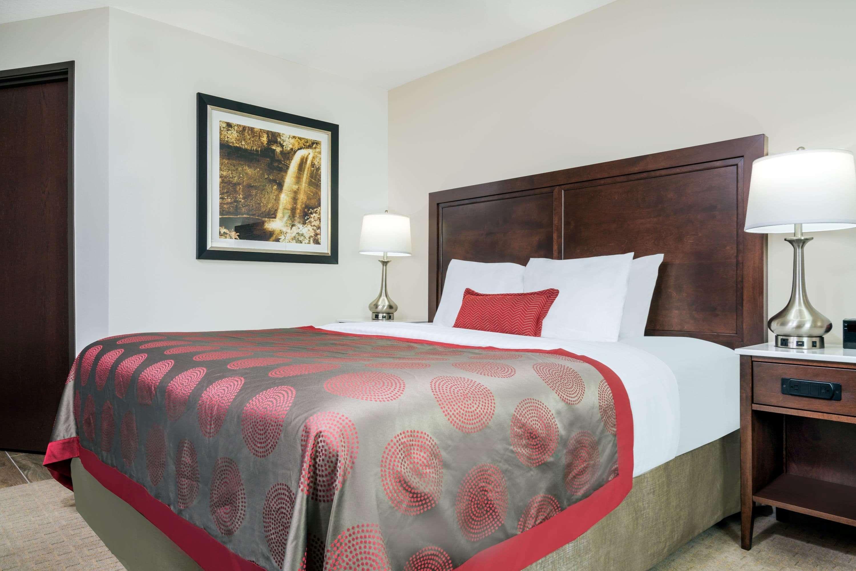 Ramada By Wyndham Minneapolis Golden Valley Exterior photo